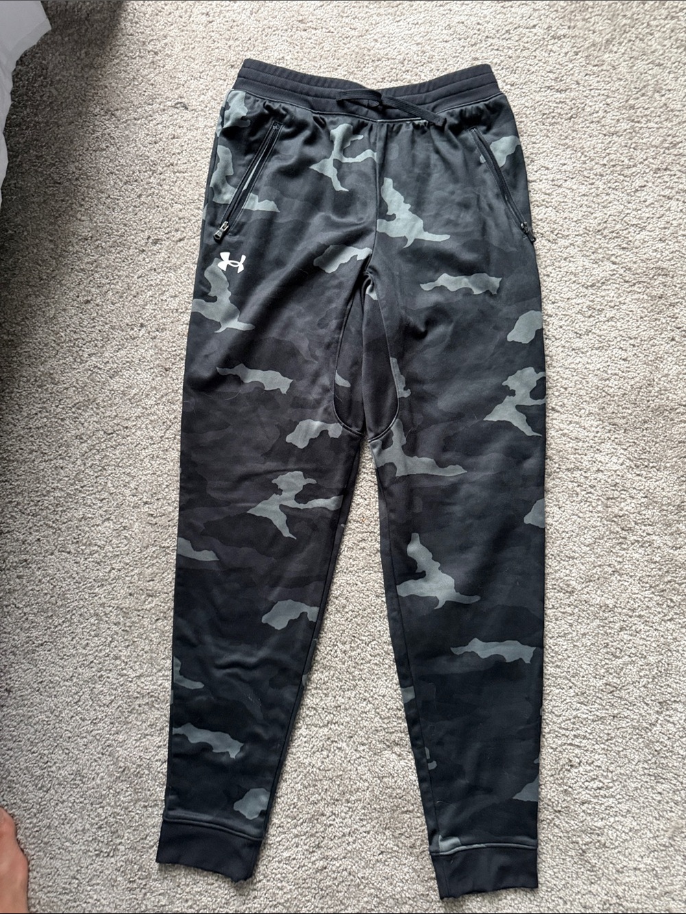 Under Armour Boys' Black & Gray Camo Joggers
